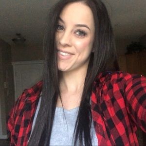 Meet your Posher, Hilary